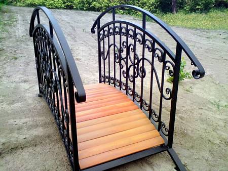 Мостик арочный