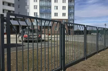 Железный забор для городской зоны "ТСЖ"