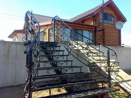 Кованая лестница